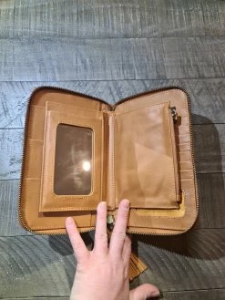 Bumble Bee Wallet - Tan -Dress Shop 20210622 172258