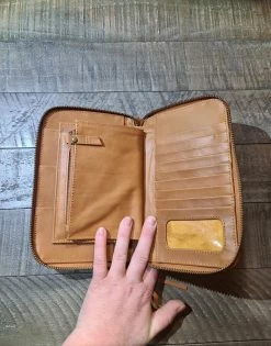 Bumble Bee Wallet - Tan -Dress Shop 20210622 172801